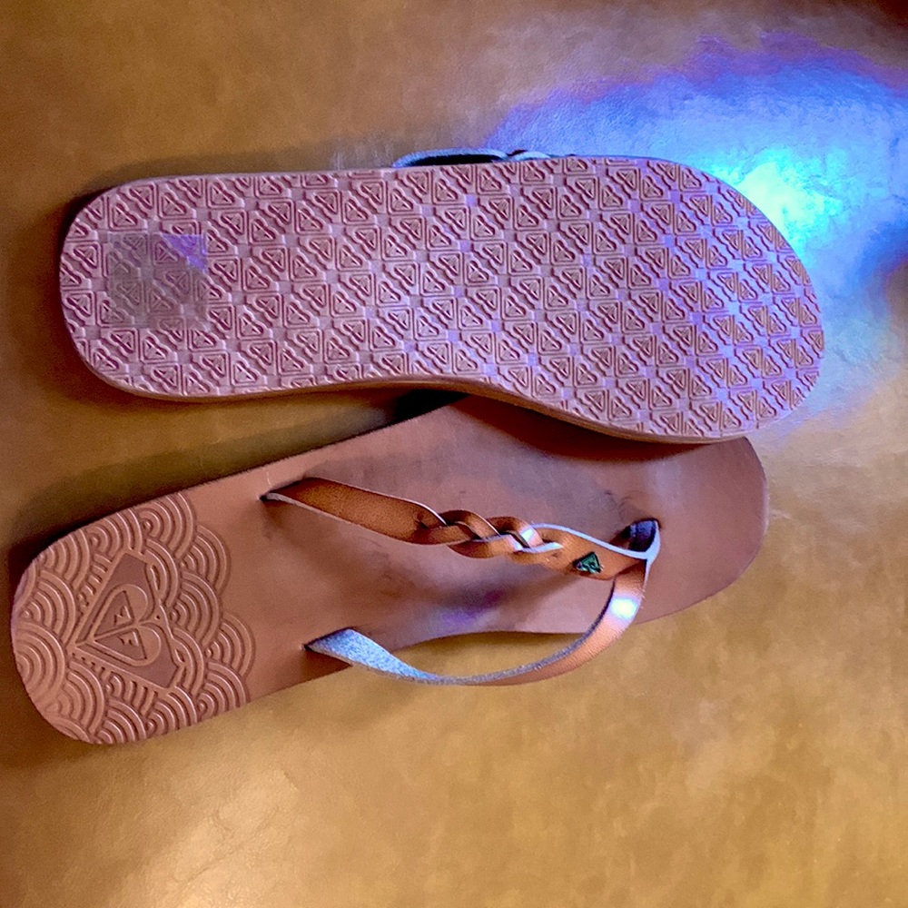 ROXY BRAIDED FLIP FLOPS
